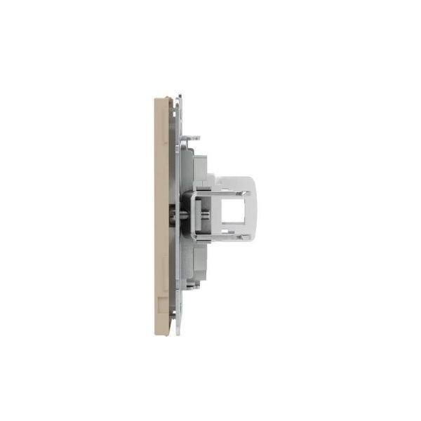 Розетка компьютерная 1-м KANT RJ45 кат.6A без шторки ванильн. марципан DKC 7015673