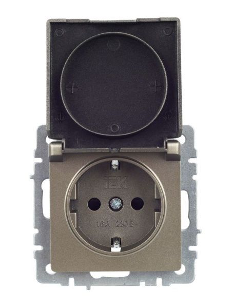 Розетка BRITE РСбш10-3-44-БрШ 16А IP44 с заземл. защ. шторки с крышкой механизм шампань IEK BR-R16-16-44-K37