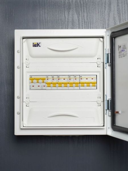 Выключатель автоматический модульный 1п B 16А 4.5кА ВА47-29 KARAT IEK MVA20-1-016-B