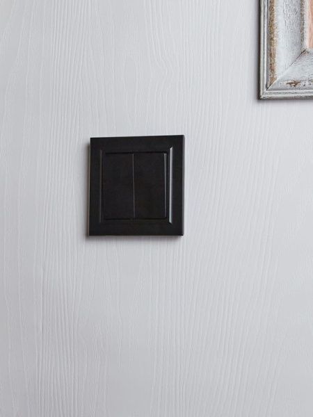 Выключатель проходной 2-кл. СП BRITE ВС10-2-6-БрЧ 10А механизм черн. IEK BR-V22-0-10-K02