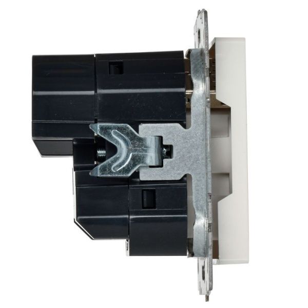 Розетка BRITE РЮш11-1-БрБ 16А с USB A+C 18Вт с заземл. защ. шторки механизм бел. IEK BR-R14-16-U22-018-K01