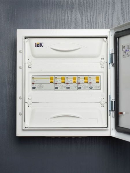 Выключатель дифференциального тока (УЗО) 2п 40А 30мА тип AC ВД1-63 KARAT IEK MDV10-2-040-030