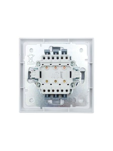 Выключатель 3-кл. 1п СП ZIMA 10А IP20 безвинтов. зажим механизм бел. LEZARD 704-0288-109QC