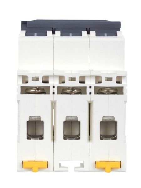 Выключатель автоматический модульный 3п C 40А M06N ARMAT IEK AR-M06N-3-C040