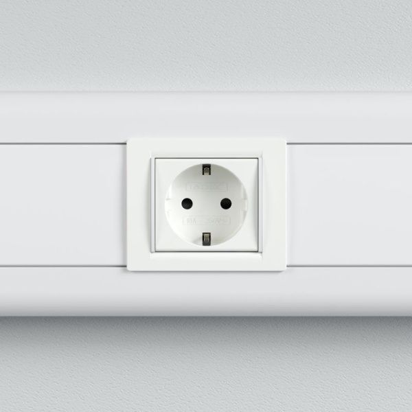 Розетка 1-м 2мод. Viva 16А IP20 2P+E с заземл. защ. шторки бел. DKC 45005