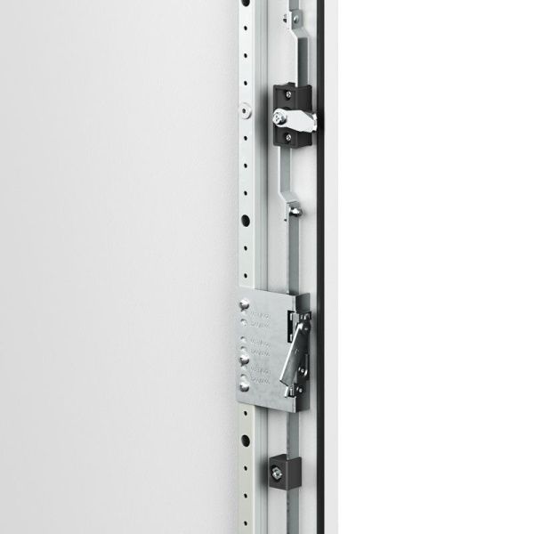 Корпус напольный RAM fit 1600х800х400мм с боков. вырезами DKC R6NFW168040F