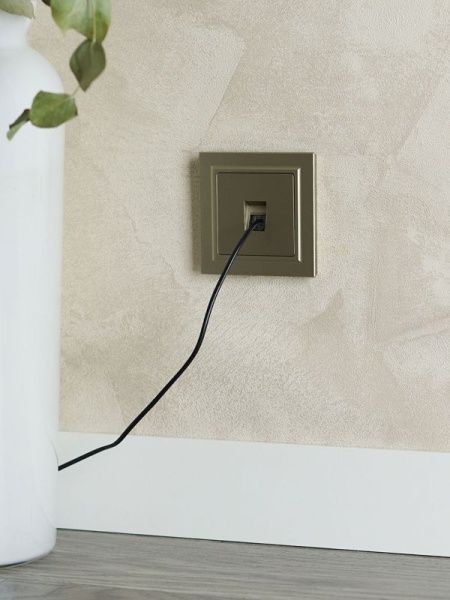 Рамка 1-м IP44 BRITE РУ-1-БрШ-44 шампань IEK BR-M12-44-K37