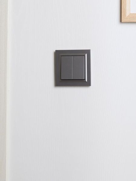 Рамка 1-м BRITE РУ-1-БрС сталь IEK BR-M12-K46