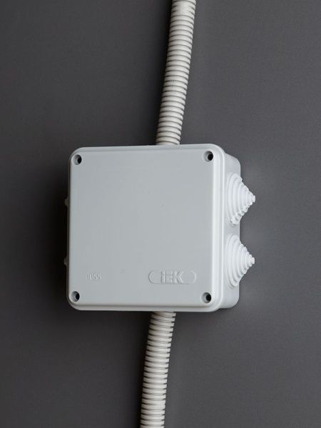 Коробка распаячная ОП 100х100х50 IP55 KM41234 IEK UKO11-100-100-050-K41-55