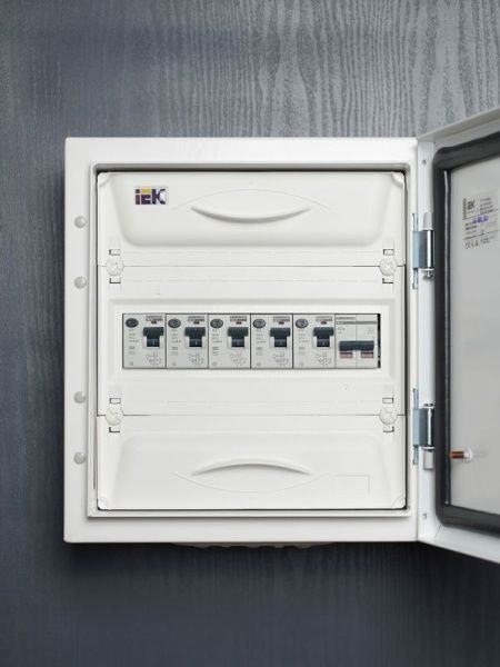 Выключатель дифференциального тока (УЗО) 2п 16А 30мА тип AC ВД1-63 GENERICA MDV15-2-016-030