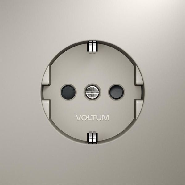 Розетка 1-м СП S70 16А с заземл. защ. шторки механизм кашемир Voltum VLS040203