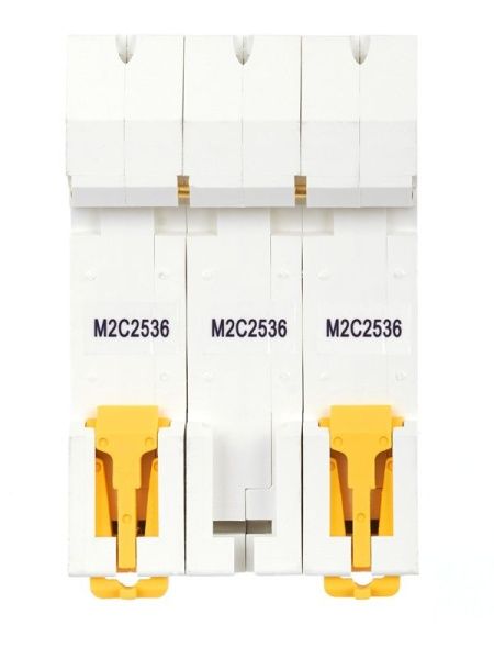 Выключатель автоматический модульный 3п C 25А M06N ARMAT IEK AR-M06N-3-C025