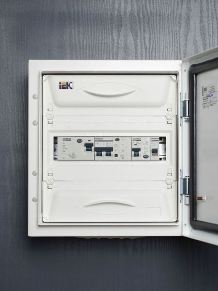 Выключатель автоматический дифференциального тока 2п C 16А 30мА тип AC 4.5кА АВДТ 32 C16 GENERICA MAD25-5-016-C-30